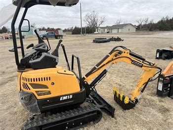 Mini (up to 12,000 lbs) Excavators For Sale in KANSAS CITY, 